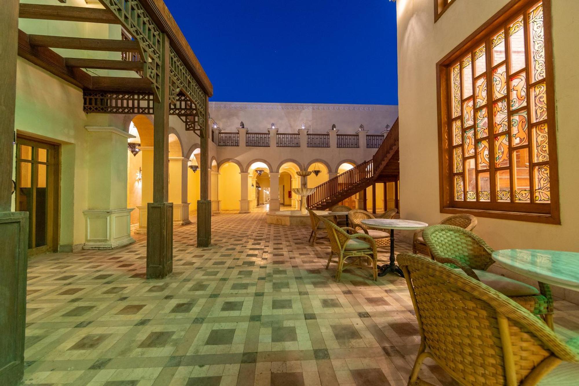 The Grand Hotel Sharm El Sheikh Exterior photo The hotel's courtyard